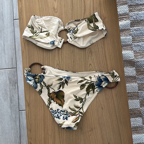 Zimmermann Bikini - Picture 2 of 3